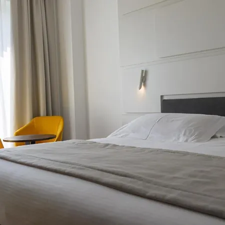 Solho Hotel