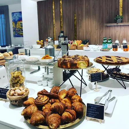 Solho Hotel 4*